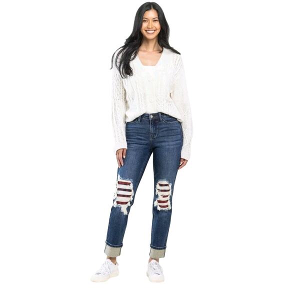NWT Judy Blue Jeans Buffalo Plaid Destroyed Knee Boyfriend 11/30 Midrise - Picture 1 of 7